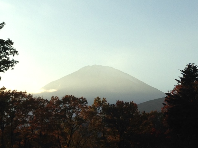 秋の夕暮れの富士